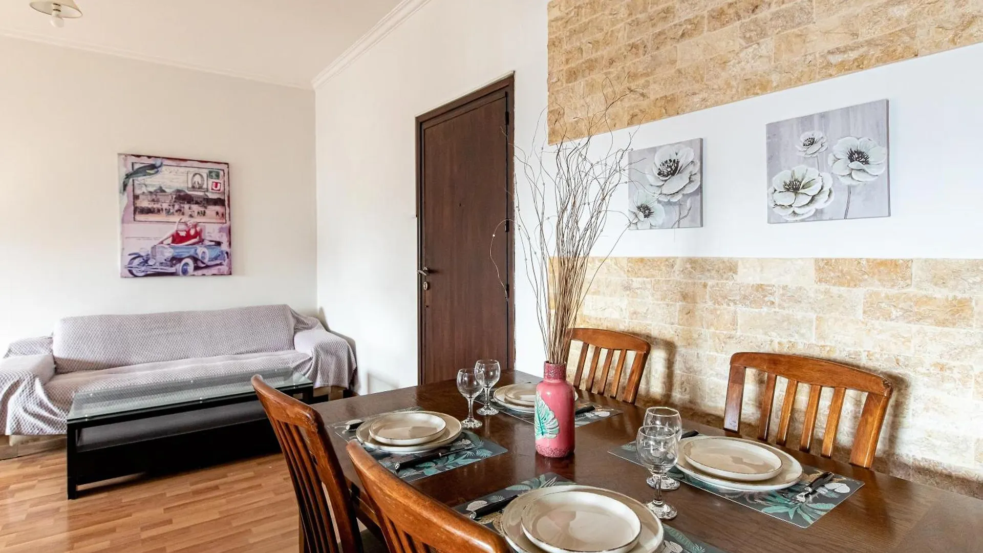 3 Bedroom Central Apartment Larnaca Cyprus