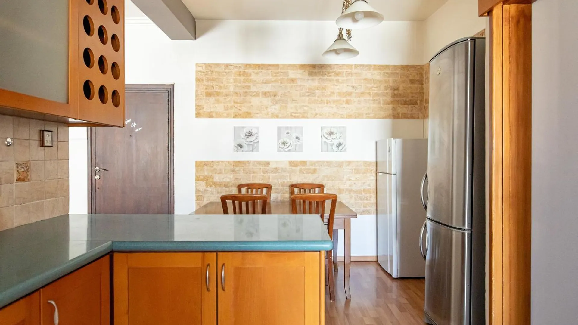 3 Bedroom Central Apartment Larnaca